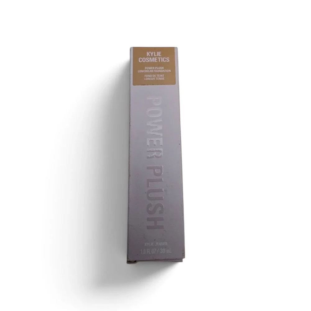 Kylie Cosmetics Power Plush Longwear Foundation 5.5W 1.0 fl oz 30 mL New in Box